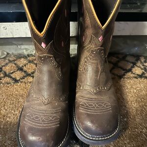 Justin Boots Brown Ankle Boots with Pink Accents Work Boots